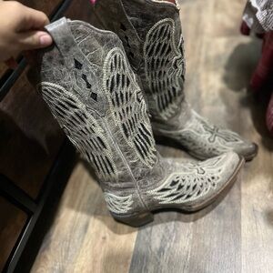 Western Cowboy Boots with Intricate Design